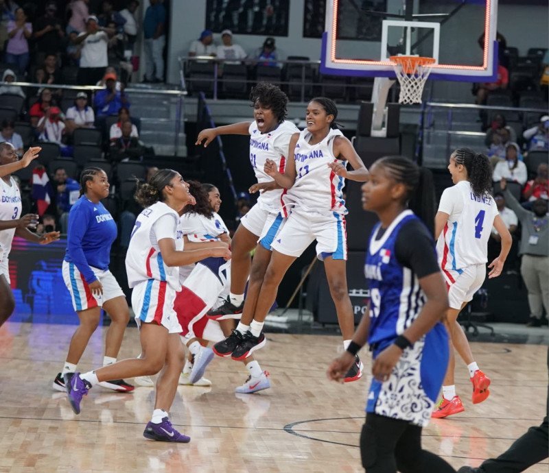 ¡Orgullo del Patio! El Baloncesto Femenino Dominicano se Cuelga el Bronce con ‘Tigueraje’ Puro Orgullo del Patio El Baloncesto Femenino Dominicano se Cuelga el Bronce con Tigueraje Puro