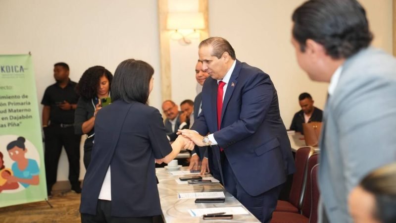 La salud materna en RD cogiendo fuerza Refuerzan control prenatal