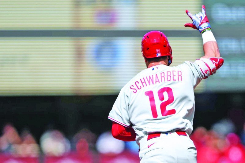 ¡Qué ‘palo’ de Schwarber! Jonrón 40 y la ‘pila’ de Luzardo blanquean a los Marineros Schwarber y Luzardo Llevan a Filis a Victoria por Blanqueada ante Marineros