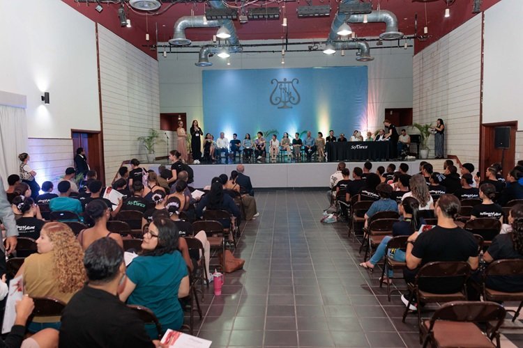 ¡Qué ‘Jevi’! Só Dança Dona un ‘Viaje’ de Becas de Danza Internacionales en RD Só Dança Dona Becas de Danza Internacionales en República Dominicana
