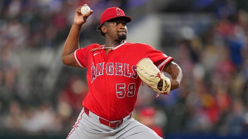 José Soriano: ¡Un ‘refuerzo bacano’ para los Blue Jays! Jose Soriano: Un refuerzo para los Blue Jays