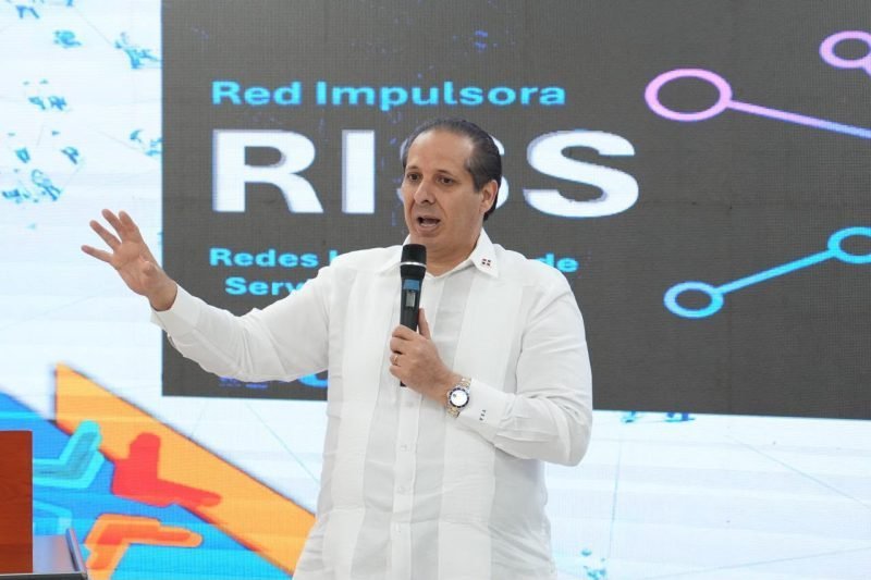 ¡’Klk’ con la Salud! Atallah Impulsa el Fortalecimiento RISS para un ‘Paso Alante’ Atallah Impulsa el Fortalecimiento de las RISS para un Avance en la Salud
