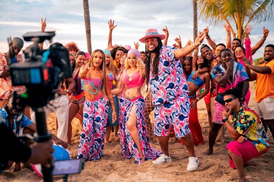 ‘Island’: ¡La nueva ‘vaina’ de La Insuperable, Lennox y DaniLeigh ya está sonando en to’ laos! Island: La nueva cancion de La Insuperable, Lennox y DaniLeigh ya esta sonando en todos lados