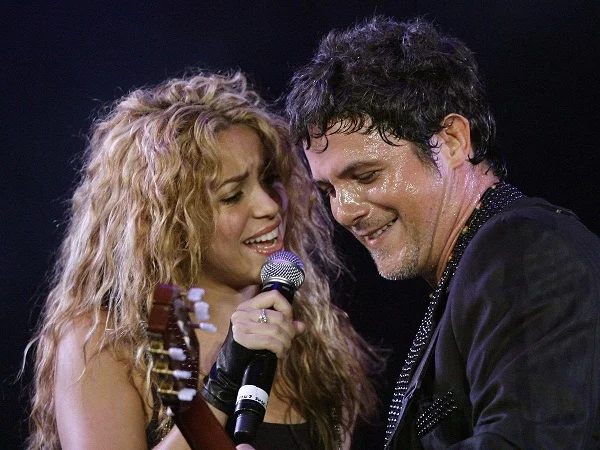 Que Bacano! Alejandro Sanz se Une a Shakira y Prende el Macondo Park