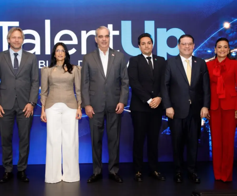 ¡La ‘vainita’ que faltaba! RD lanza 15 mil becas en tecnología para el futuro La vaina que faltaba RD lanza 15 mil becas en tecnología para el futuro