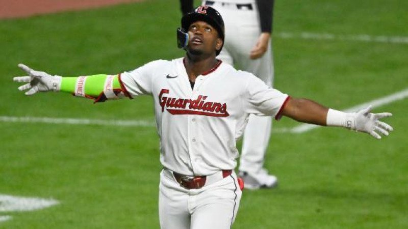 ¡Klk con Ángel Martínez! El ‘Tigueraje’ dominicano la bota de los dos lados y pone a los Guardianes a gozar Angel Martinez el dominicano la bota de los dos lados y pone a los Guardianes a gozar