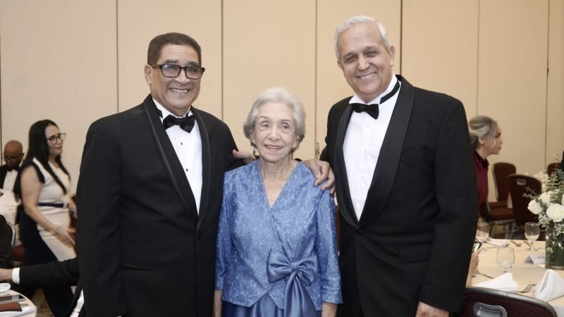 El Hospital Gautier celebra 50 años de ‘Tigueraje’ en Neurocirugía: ¡Un ‘Palo’ para la Salud! El Hospital Gautier celebra 50 años en Neurocirugía: Un Logro para la Salud