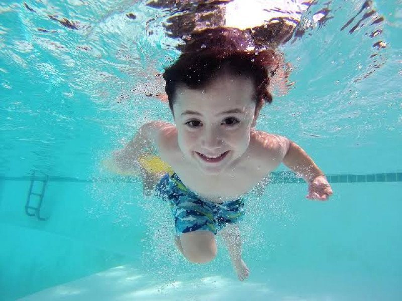 Autismo y Natación: ¡Una Oportunidad ‘Jevi’ para el Desarrollo! Autismo y Natación: Una Oportunidad para el Desarrollo