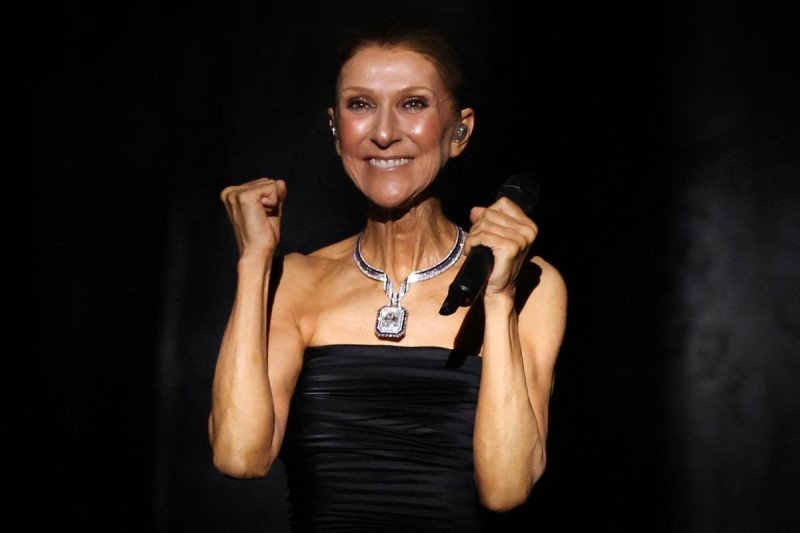 Céline Dion vuelve al ‘coro’ de los escenarios en París: ¡Qué ‘vaina’ de regreso! Celine Dion regresa triunfal a los escenarios en Paris