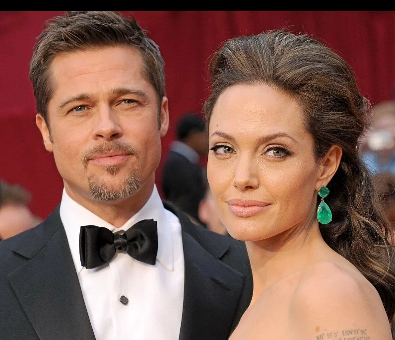 ¡Qué ‘lío’! Hijos de Brad Pitt y Angelina Jolie se quitan el apellido paterno: La ‘vaina’ está fuerte Hijos de Brad Pitt y Angelina Jolie se quitan el apellido paterno