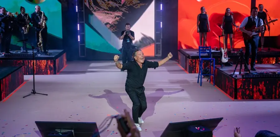 ¡Ricardo Montaner armó un ‘coro’ bacano en Altos de Chavón! Ricardo Montaner armó un coro bacano en Altos de Chavón
