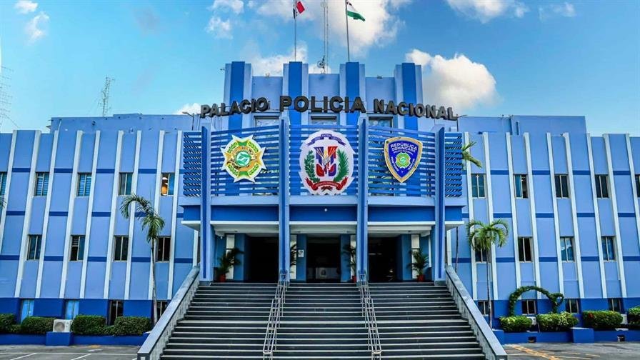 Jóvenes al bate: Cientos buscan entrada a la Policía Nacional con miras al futuro
