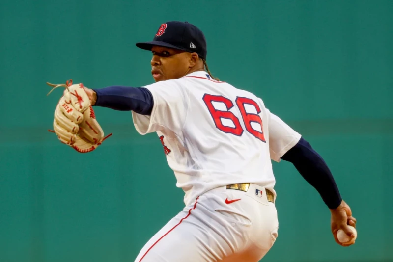 ¡KlK! Yankees y Medias Rojas en ‘Horario Estelar’: Una ‘Vaina’ que Paraliza el Patio Yankees y Medias Rojas: Serie de Comodines en Horario Estelar