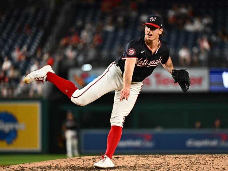 Que clase de brazo! Toros del Este se refuerzan con Lucas Sims para la LIDOM
