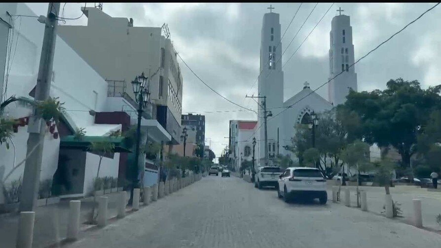 Abinader suspende temporalmente trabajos en la Calle Del Sol de Santiago