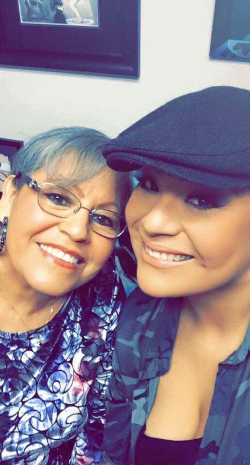 ¡La Familia Quintanilla en un ‘Coro’ Legal! Demanda de A.B. enciende las Redes La Familia Quintanilla en un Coro Legal: Demanda de A.B. enciende las Redes