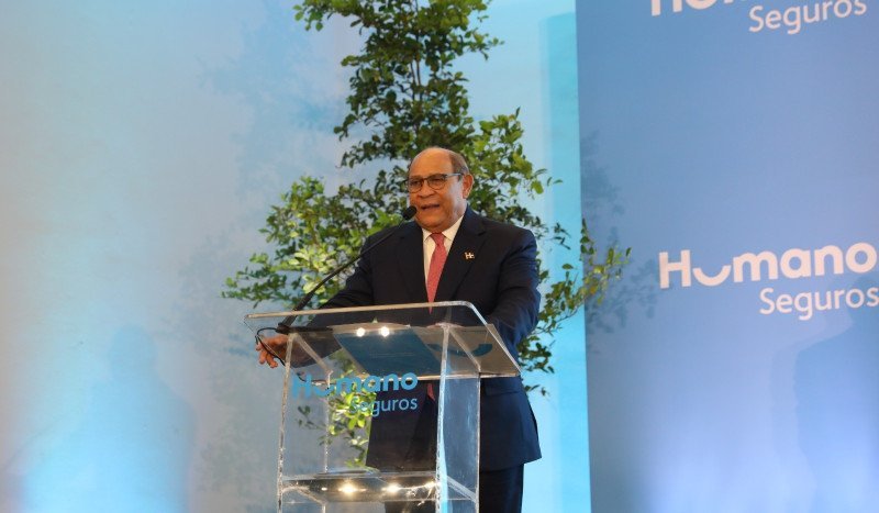 Mescyt: ¡A ‘meterle mano’ a la educación y las becas, tigueres! Mescyt: A invertir en educación y becas para el futuro del país