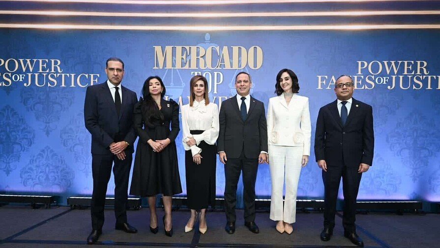 El TC: Napoleón Estévez y la Justicia Constitucional