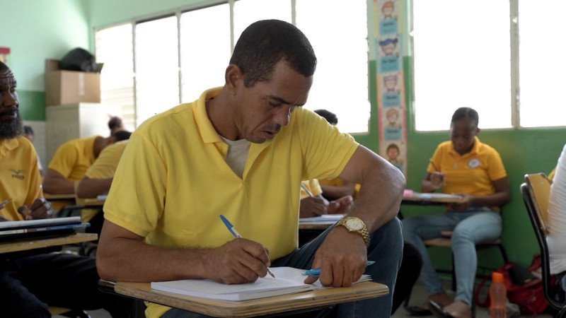 No hay excusa mi gente Bachiller gratis los fines de semana con Digeja
