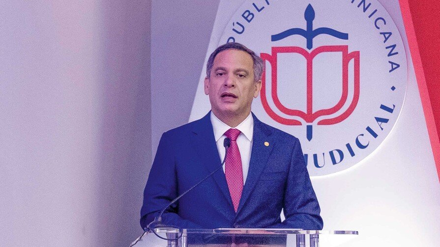 Luis Henry Molina ‘pica’ al ‘tigueraje político’ en el paro judicial Luis Henry Molina analiza el paro judicial y las intenciones políticas