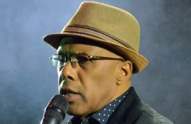 El Coro Eterno: Ramon Orlando y el Inmortal Merengue Te Quiero
