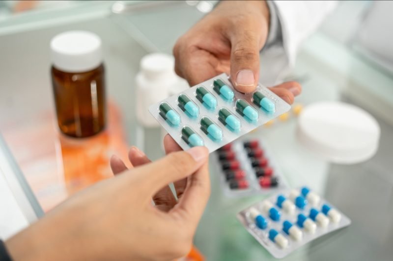 ¡Atención ‘gente’! Riesgo de desabastecimiento de medicinas en hospitales públicos, ¡qué ‘lío’! Atención! Riesgo de desabastecimiento de medicinas en hospitales públicos, que lío!