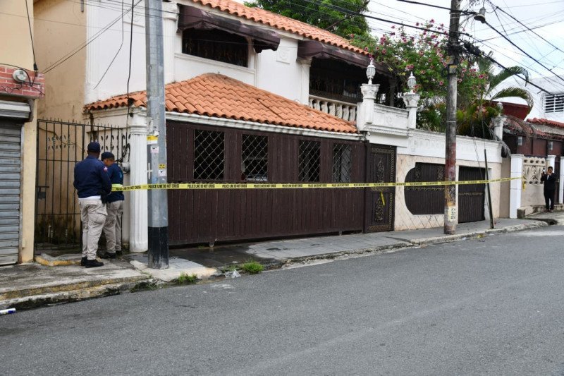La ‘Vaina’ Fea en Brisa Oriental: El Caso de Julián Oro Duro que Tiene a Todos en Jaque La Vaina Fea en Brisa Oriental: El Caso de Julián Oro Duro que Tiene a Todos en Jaque