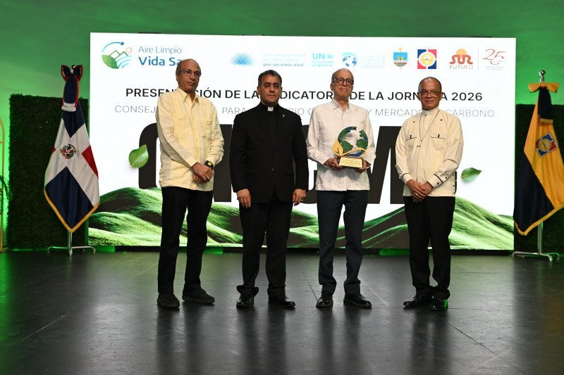 Cambio Climático: La UCNE Llama a la Unidad, ¡una ‘Vaina’ Necesaria para el Futuro! Cambio Climático: La UCNE Llama a la Unidad, una Vaina Necesaria para el Futuro!