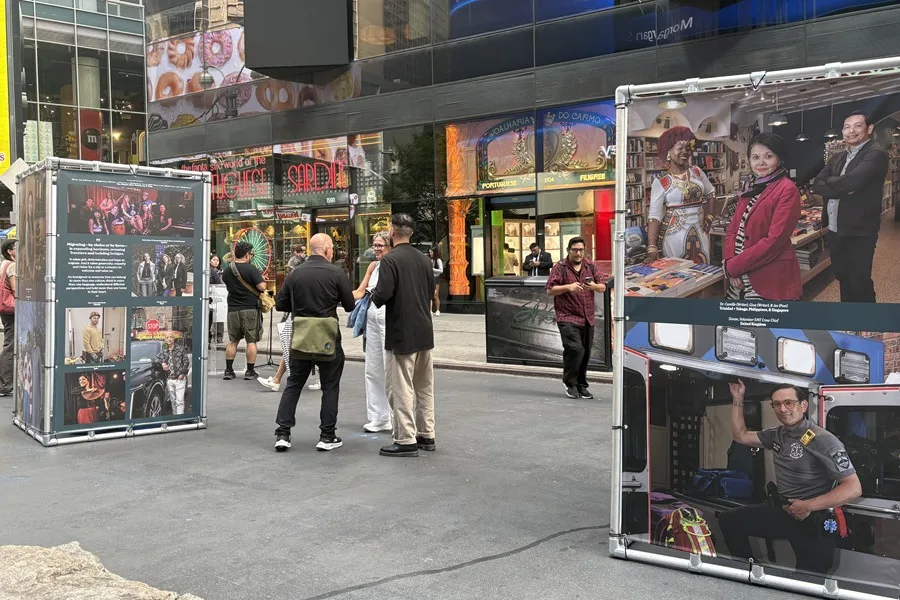 ¡Qué Vaina Bacana! Inmigrantes brillan en Times Square: ‘New York Proud’ responde a ataques Inmigrantes brillan en Times Square: 'New York Proud' responde a ataques