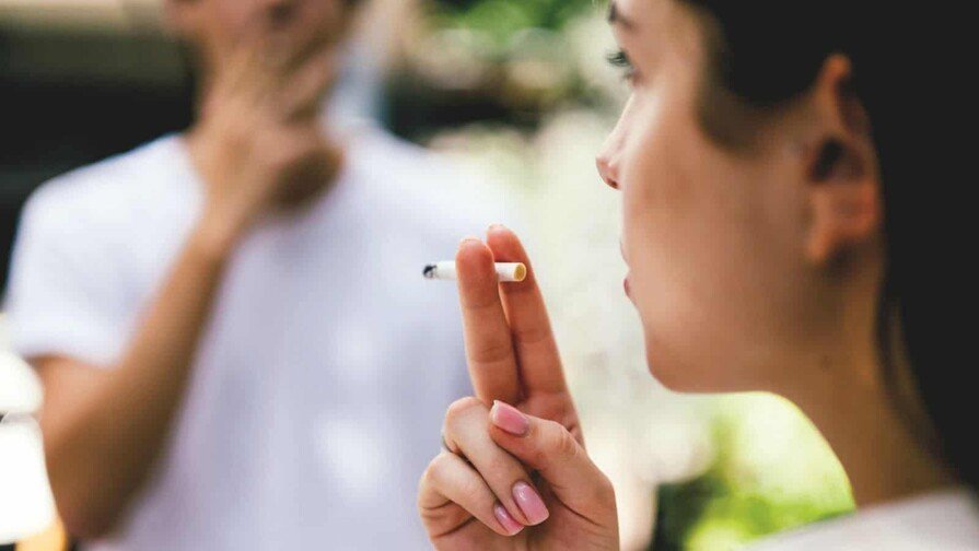 ¡El humo de segunda mano es una ‘vaina’ seria!: 2,700 millones de fumadores pasivos en el mundo El humo de segunda mano es una amenaza seria: 2,700 millones de fumadores pasivos en el mundo
