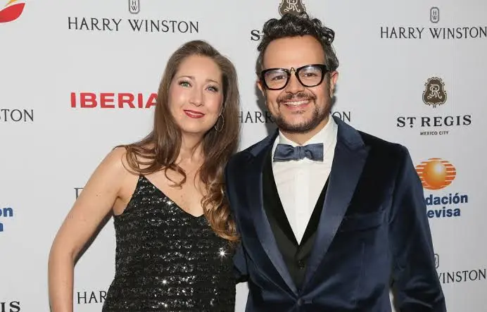 Aleks Syntek y Karen Coronado: El Fin de una Era de Dos Décadas