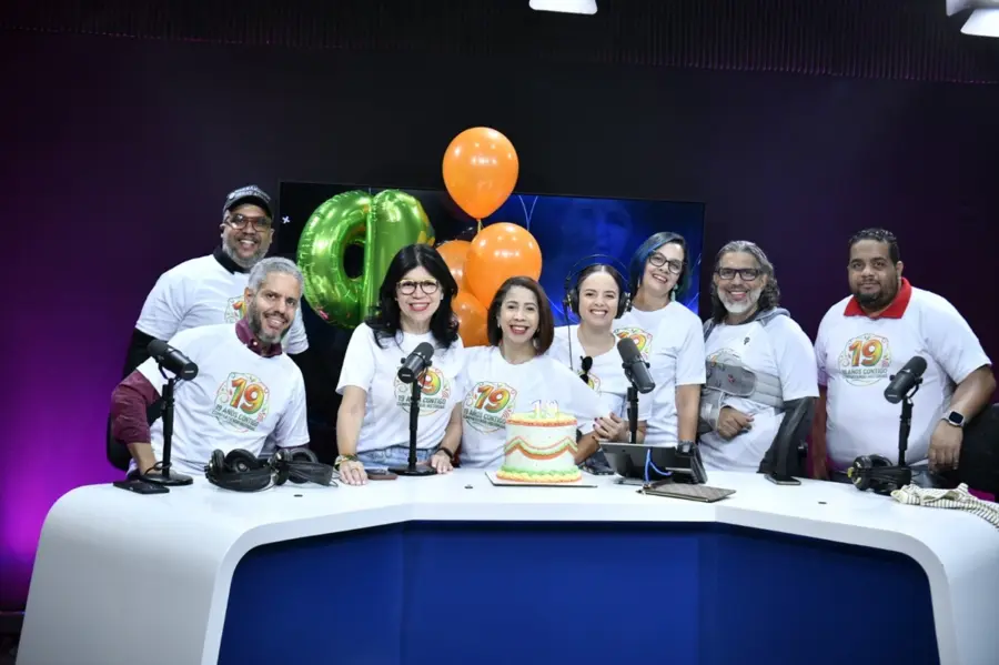 ¡’Consultando con Ana Simó’ cumple 19 años: ¡Puro ‘klk’ de orientación radial! Consultando con Ana Simó cumple 19 años: Orientación radial