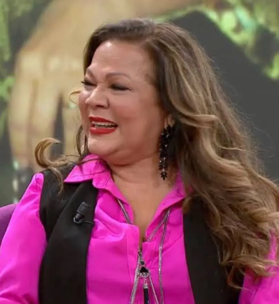 Ángela Carrasco ‘Suelta la Sopa’: Su ‘Coro’ con Camilo Sesto y la ‘Vaina’ de la Fama Angela Carrasco Suelta la Sopa Su Coro con Camilo Sesto y la Vaina de la Fama