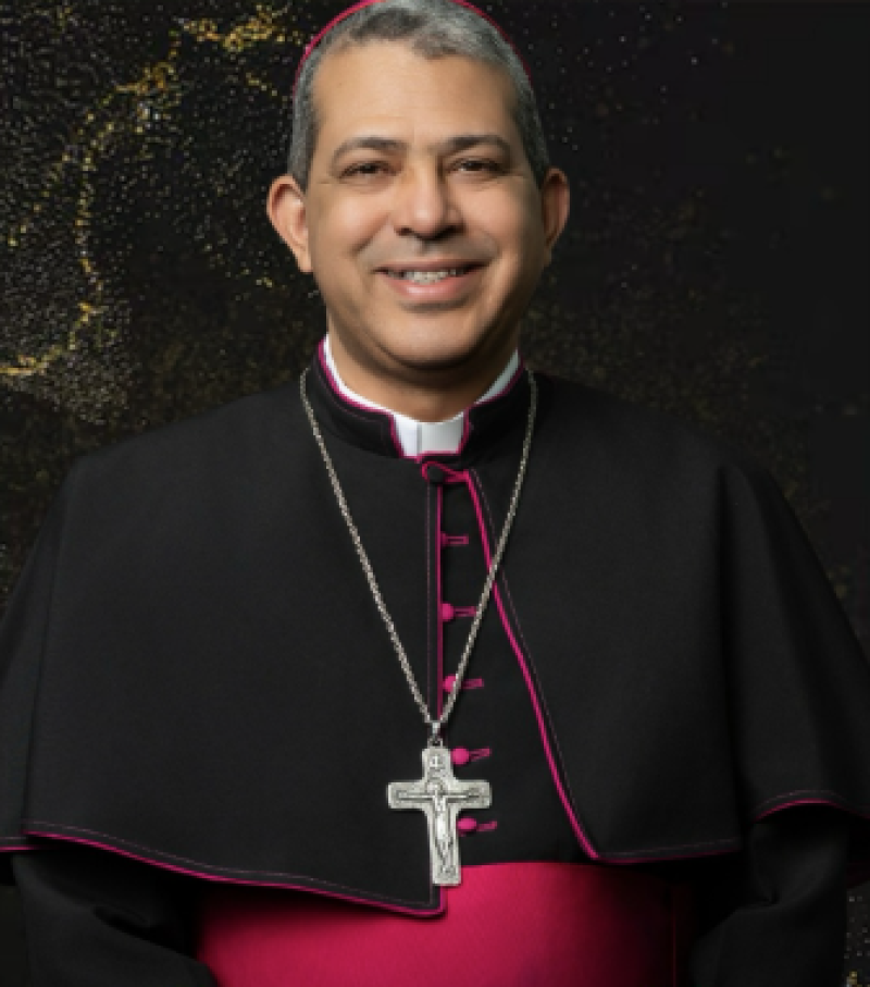 ¡El ‘coro’ católico de Santo Domingo vive un ‘cambio’! Morel Diplán, nuevo arzobispo El coro católico de Santo Domingo vive un cambio! Morel Diplán, nuevo arzobispo