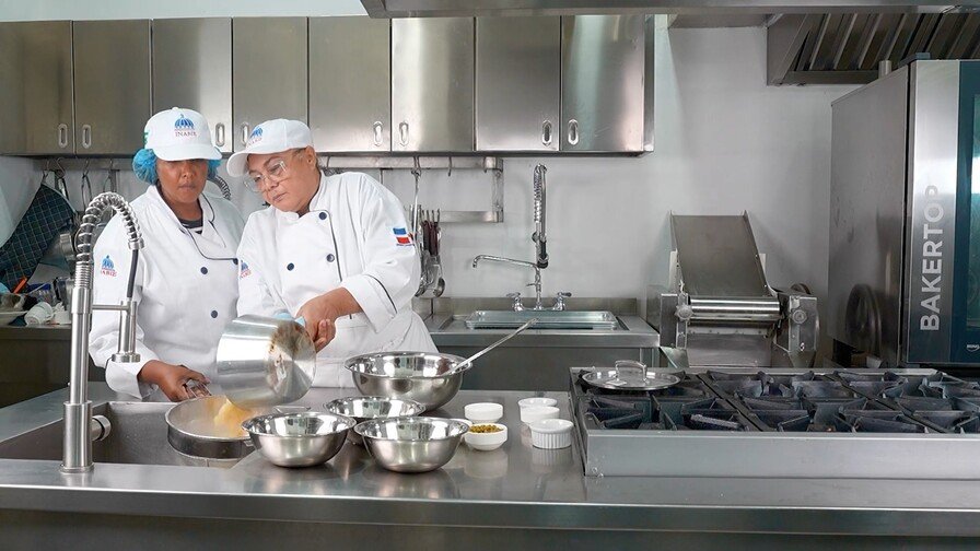 La Comida Escolar: Un ‘Coro’ Bien Montado por Inabie para Nuestros Muchachos La Comida Escolar: Un Proyecto de Inabie para Nuestros Muchachos