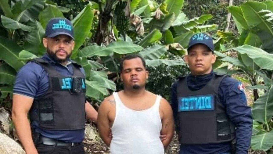 Doble Homicidio por Alambres: Cae el ‘Tigueraje’ en Bahoruco Doble Homicidio por Alambres: Capturan Acusado en Bahoruco
