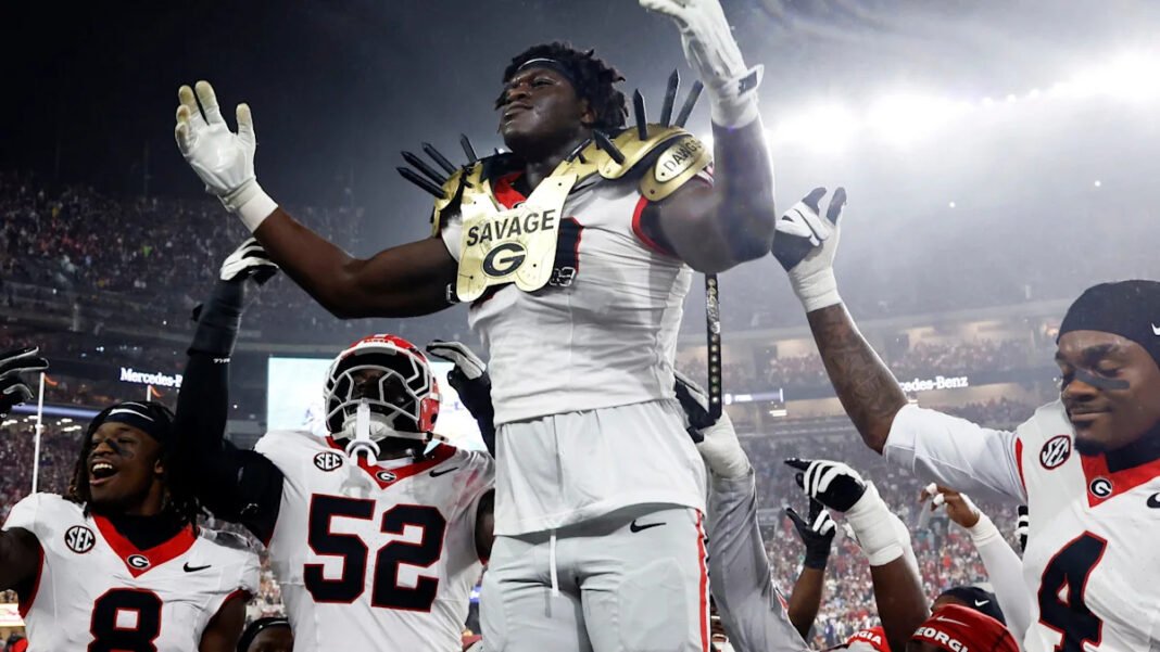 El ‘Tigueraje’ del College Football: Georgia en la Cima, ¡Texas se Cayó en los Rankings! College Football Rankings: Georgia en la Cima, Texas Cae