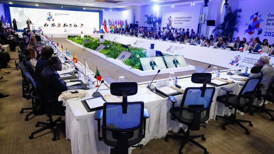 Cepal en Santiago: ¡Un ‘Coro’ de Ideas para el Futuro Regional! Cepal en Santiago: Un Coro de Ideas para el Futuro Regional