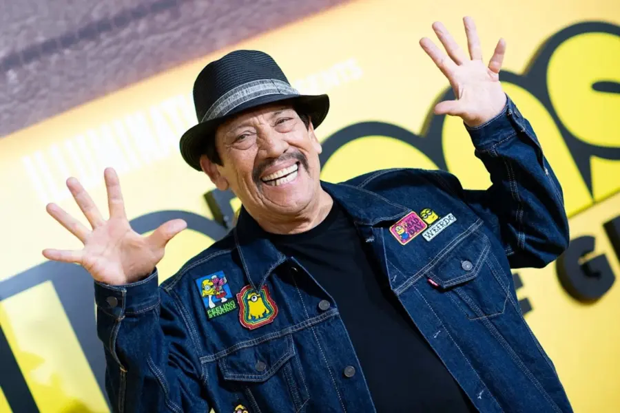 La situación de Danny Trejo con contrato de película de Ben Shapiro: Un problema complejo
