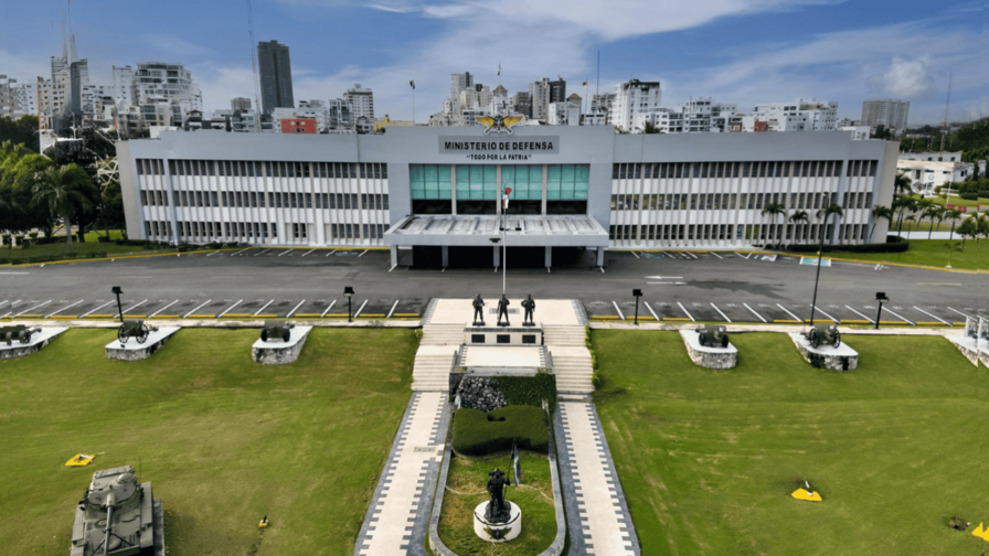¡Qué vaina! Defensa investiga el ‘desvío’ de municiones dominicanas a Haití Defensa investiga el desvío de municiones dominicanas a Haití