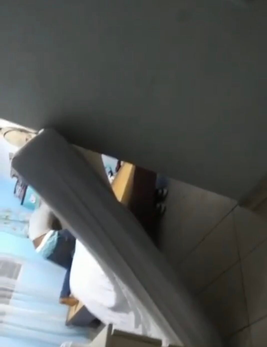 Que vaina mas fuerte! Denuncian agresion brutal contra una madre frente a su hijo en Los Frailes II