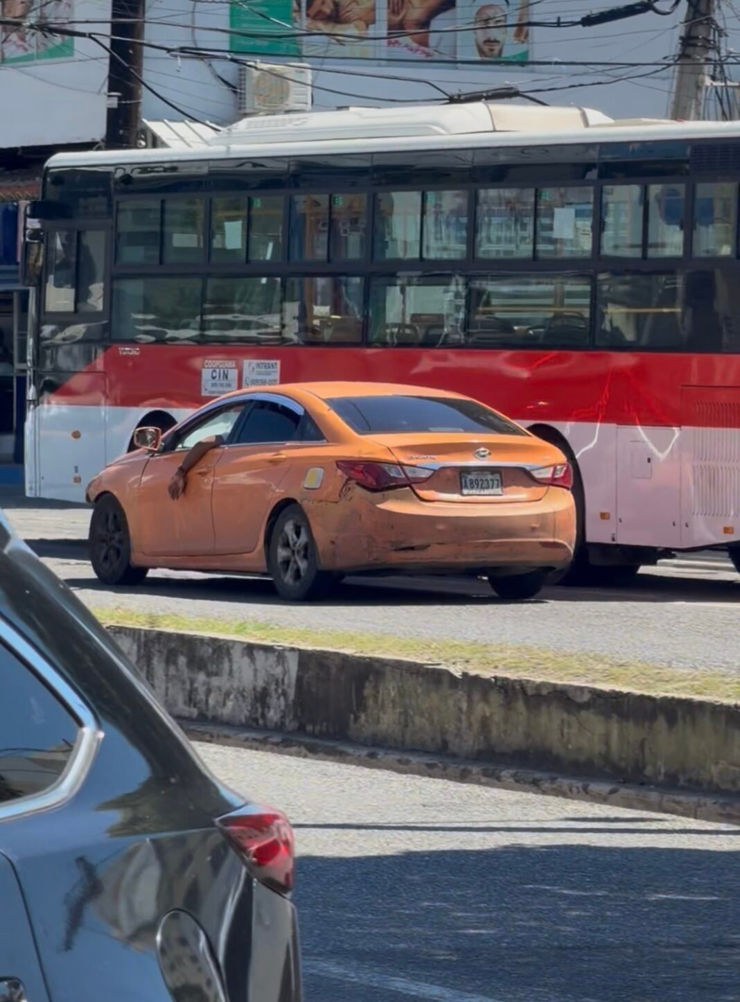 Los ‘Choferes del Diablo’: El ‘Relajo’ de la Avenida Independencia Continúa con o sin Corredor Choferes del Diablo: El Relajo de la Avenida Independencia Continúa con o sin Corredor