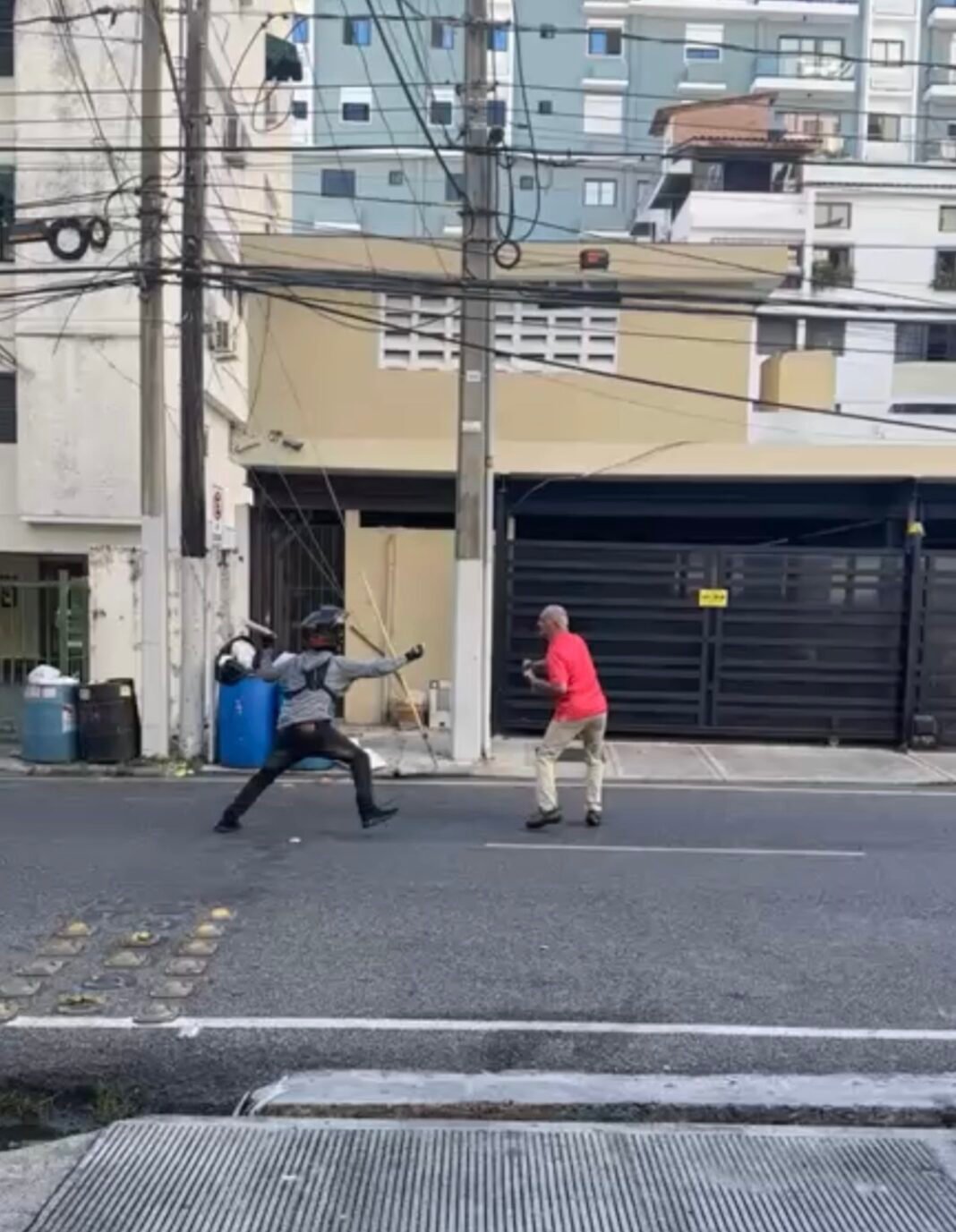 Conductor Encañona a Delivery en el Distrito Nacional