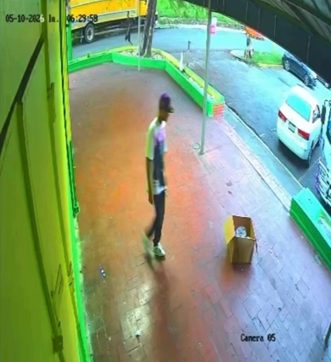¡Atención Alma Rosa! El ‘Tigueraje’ de Maquiteria tiene el barrio en un ‘aprieto’ con atracos Ola de Atracos en Alma Rosa I: Residentes Denuncian Delincuencia