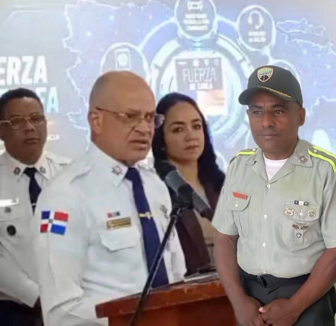 Coronel De León Olivero en DIGESETT Barahona: ¿Qué pasó con la ‘vaina’ de la diputada? Coronel De León Olivero en DIGESETT Barahona: El incidente con la diputada