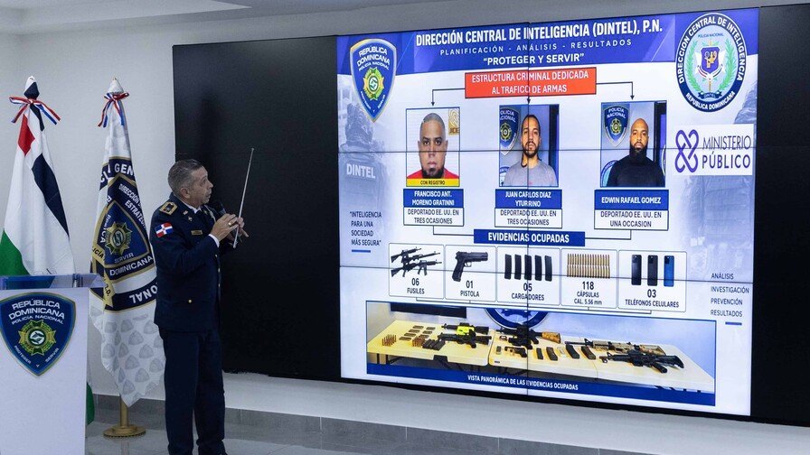 Desmantelan red de traficantes de armas en operativos policiales