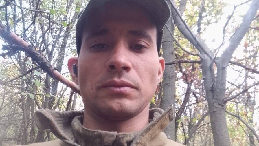 De ‘Tigueraje’ a Tragedia: Soldador dominicano en Rusia, ¿víctima de trata? De Tigueraje a Tragedia: Soldador dominicano en Rusia, victima de trata?