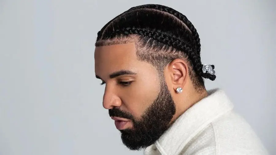 Drake se ‘Botó’ en su Cumple: ¡Regaló Bolsas de Lujo y Millones en Efectivo! Drake se boto en su Cumple: Regalo Bolsas de Lujo y Millones en Efectivo