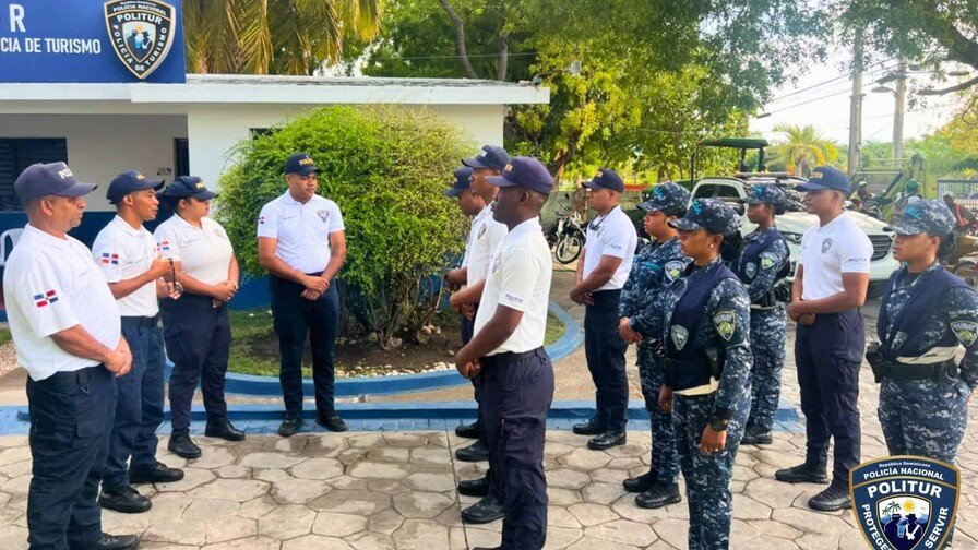 ¡Qué Vaina Bacana! Politur y la Embajada de Italia Refuerzan el ‘Tigueraje’ del Servicio Turístico Politur y la Embajada de Italia Refuerzan el Servicio Turístico