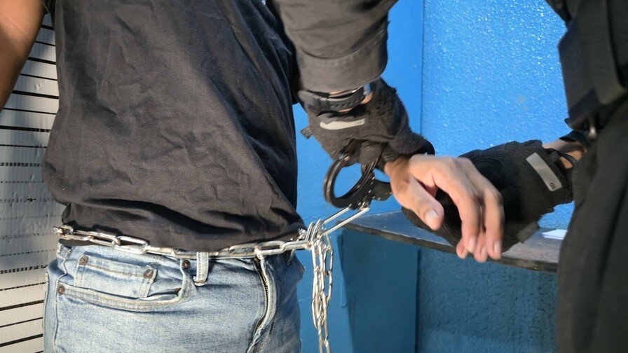¡Qué ‘vaina’! Extraditan a dos dominicanos por acoso cibernético: ‘Un lío’ internacional Extraditan a dos dominicanos por acoso cibernético: Lío internacional
